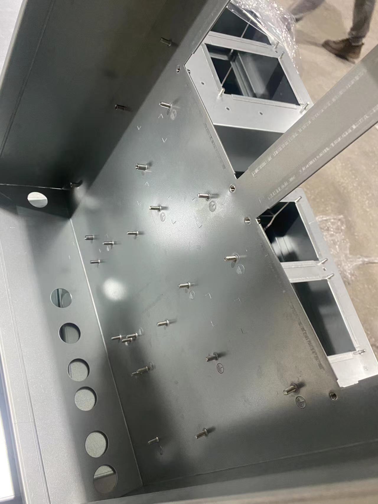 Welding Stud Application (3)
